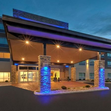 Holiday Inn Express & Suites - Milan - Sandusky Area By Ihg Eksteriør billede