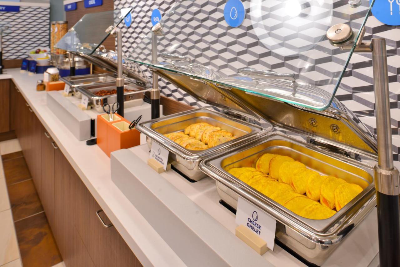 Holiday Inn Express & Suites - Milan - Sandusky Area By Ihg Eksteriør billede
