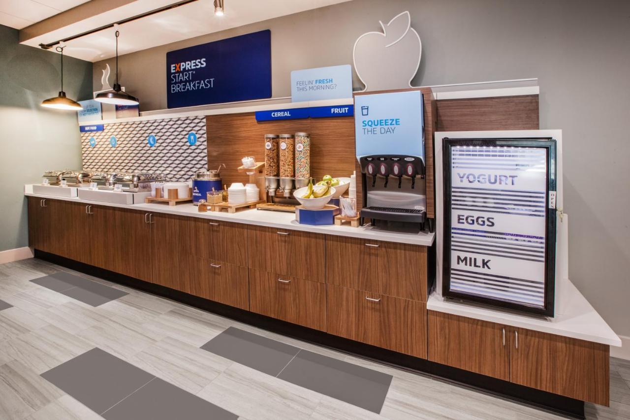 Holiday Inn Express & Suites - Milan - Sandusky Area By Ihg Eksteriør billede
