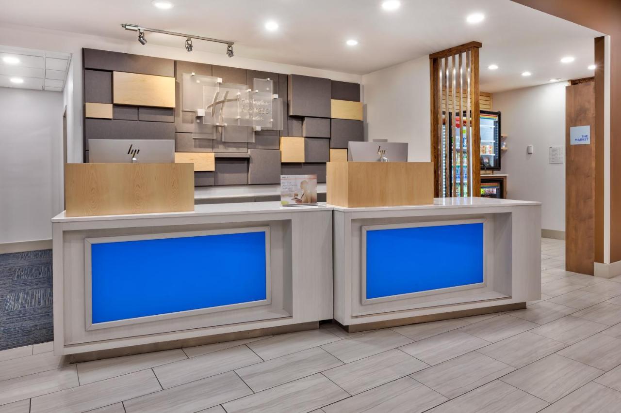 Holiday Inn Express & Suites - Milan - Sandusky Area By Ihg Eksteriør billede