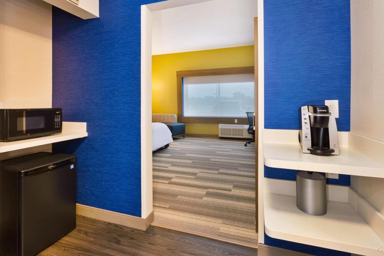 Holiday Inn Express & Suites - Milan - Sandusky Area By Ihg Eksteriør billede