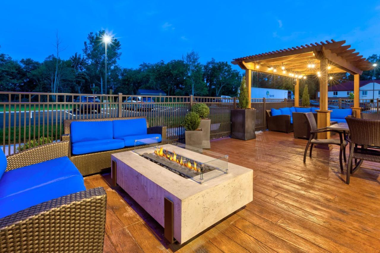 Holiday Inn Express & Suites - Milan - Sandusky Area By Ihg Eksteriør billede