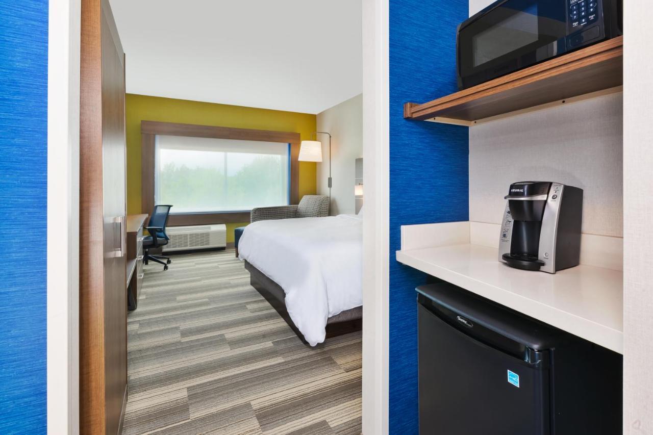 Holiday Inn Express & Suites - Milan - Sandusky Area By Ihg Eksteriør billede